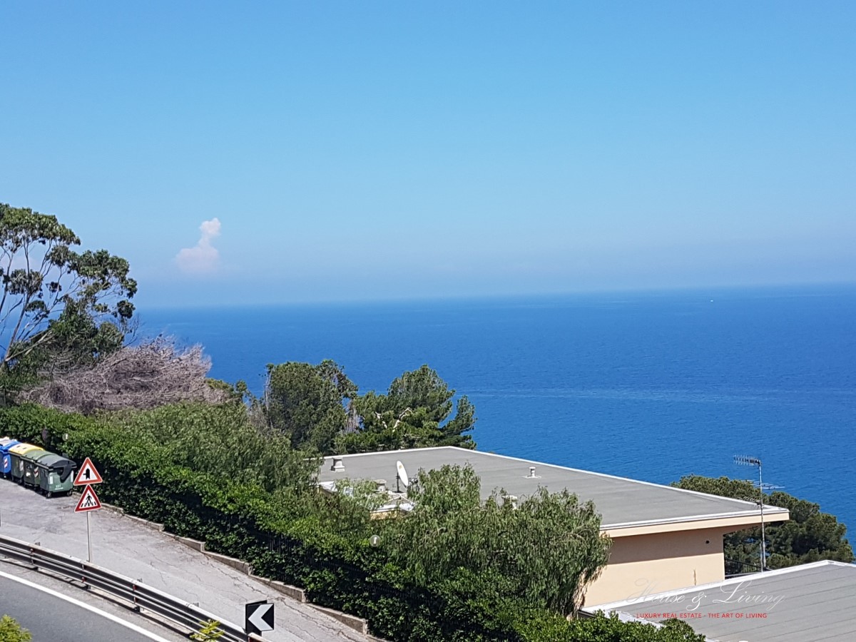 Appartamento CERVO vendita  Cervo  House  and  Living